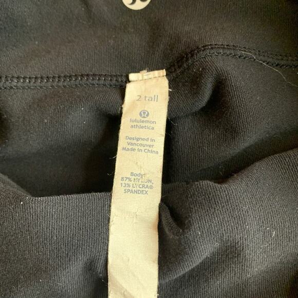 LULULEMON ATHLETICA Women’s Black Legging Capris / Size: 2 Tall - Picture 3 of 10